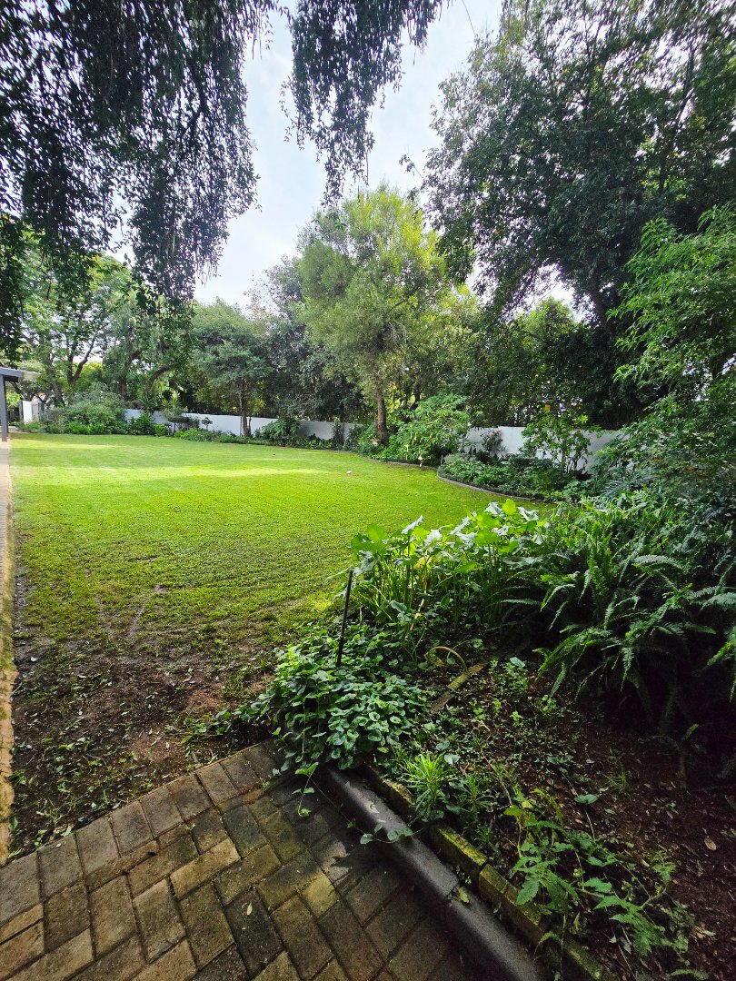 6 Bedroom Property for Sale in Wilkoppies North West